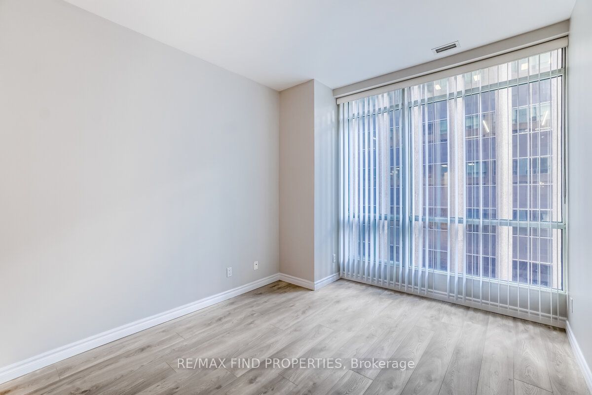 7 King St E, unit 713 for rent - image #18