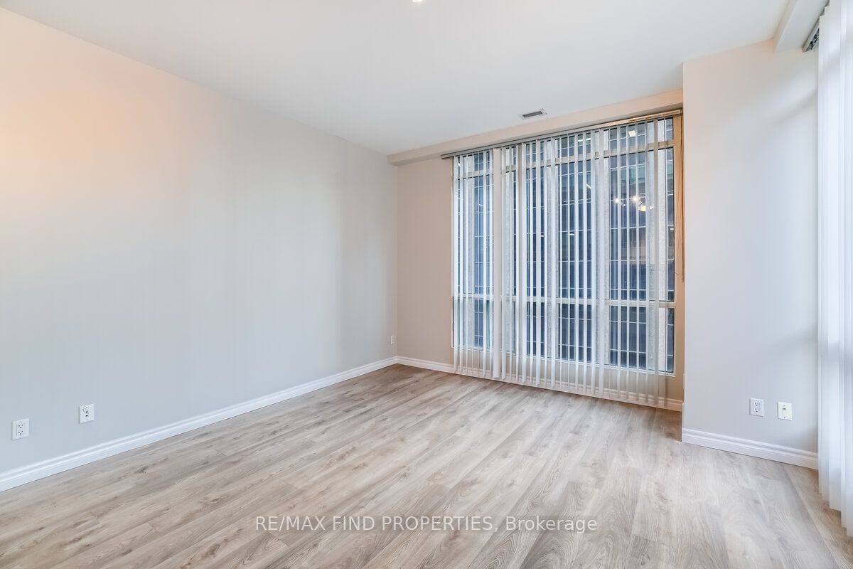 7 King St E, unit 713 for rent - image #8