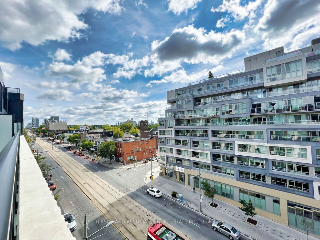 840 St Clair Ave W, unit 711 for sale