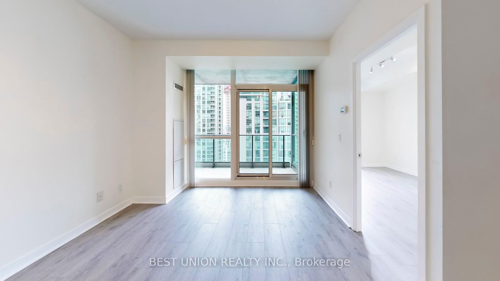 33 Bay St, unit 2407 for sale - image #27