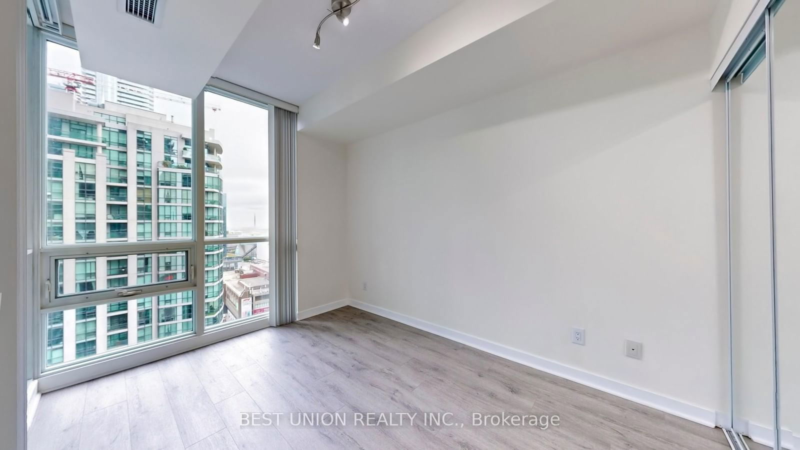 33 Bay St, unit 2407 for sale - image #32