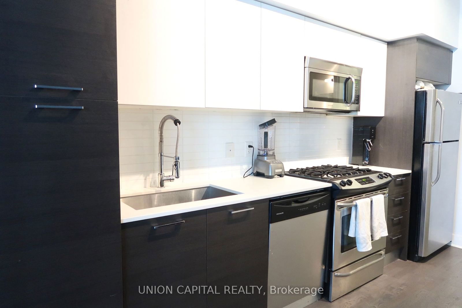 399 Adelaide St W, unit 601 for rent - image #4