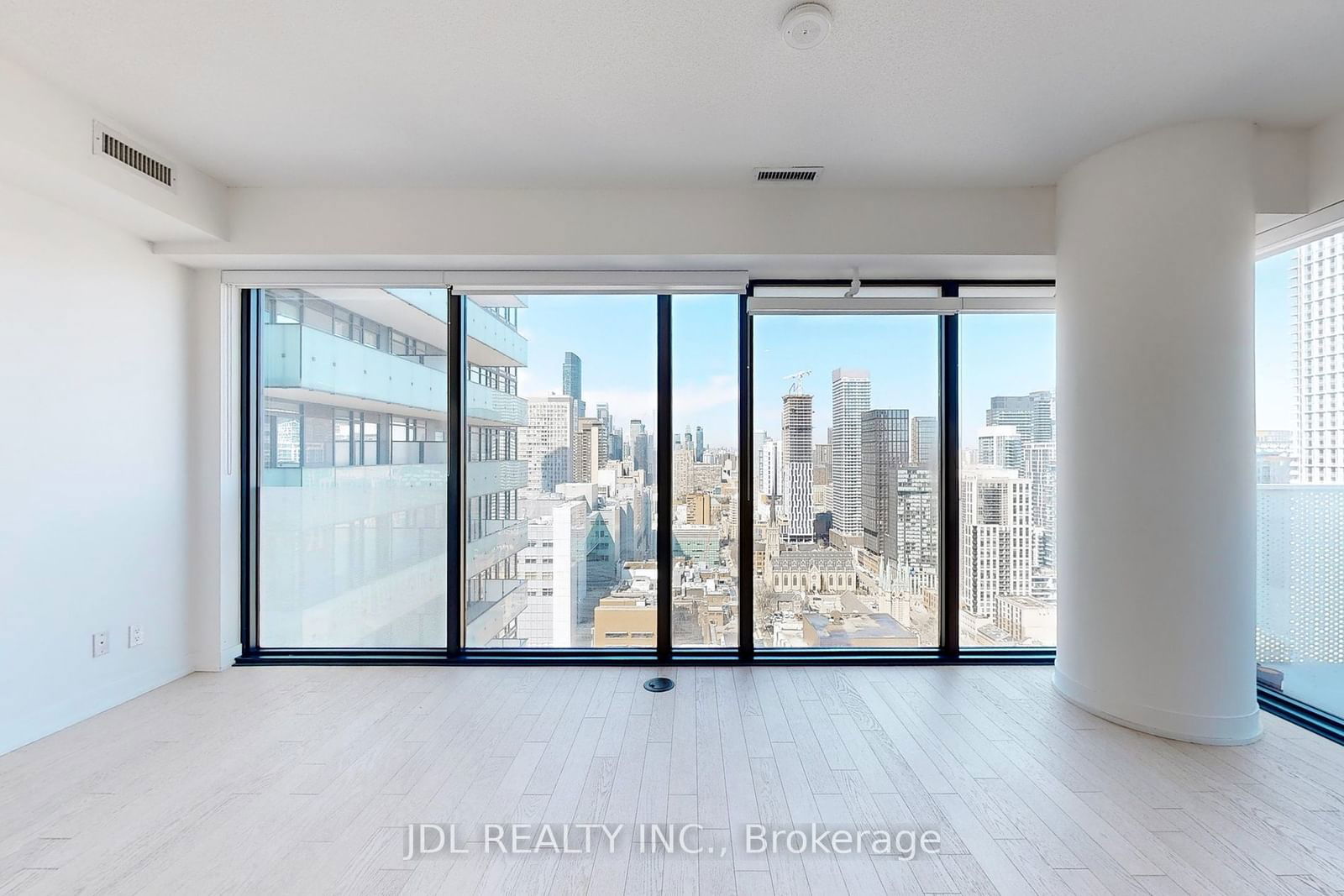 25 Richmond St E, unit 3002 for sale - image #5