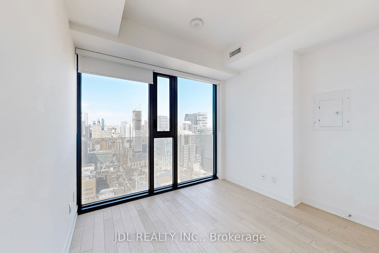 25 Richmond St E, unit 3002 for sale - image #8