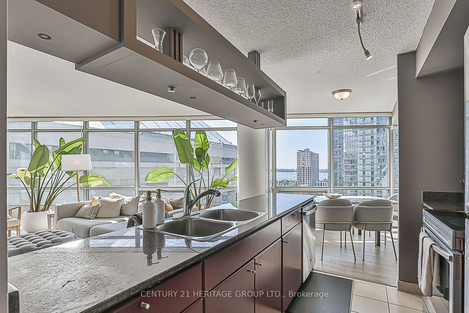 81 Navy Wharf Crt, unit 1215 for sale - image #12