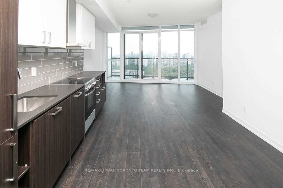 125 Redpath Ave, unit 1108 for rent - image #4