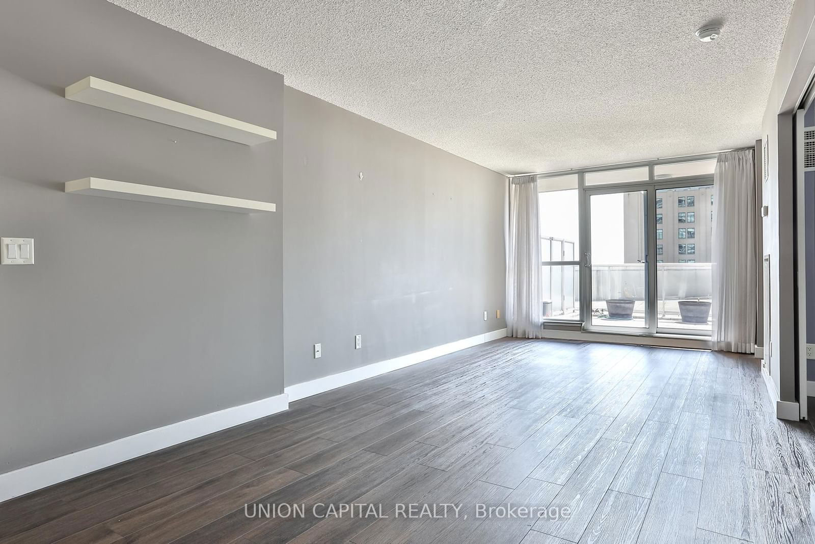 8 York St, unit 409 for rent - image #10