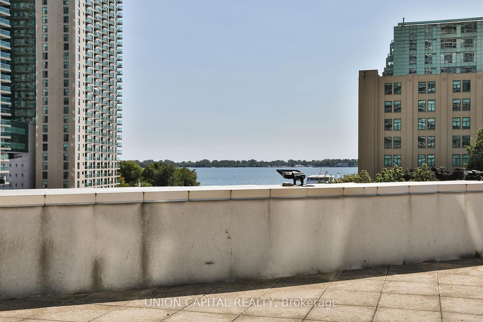 8 York St, unit 409 for rent - image #20