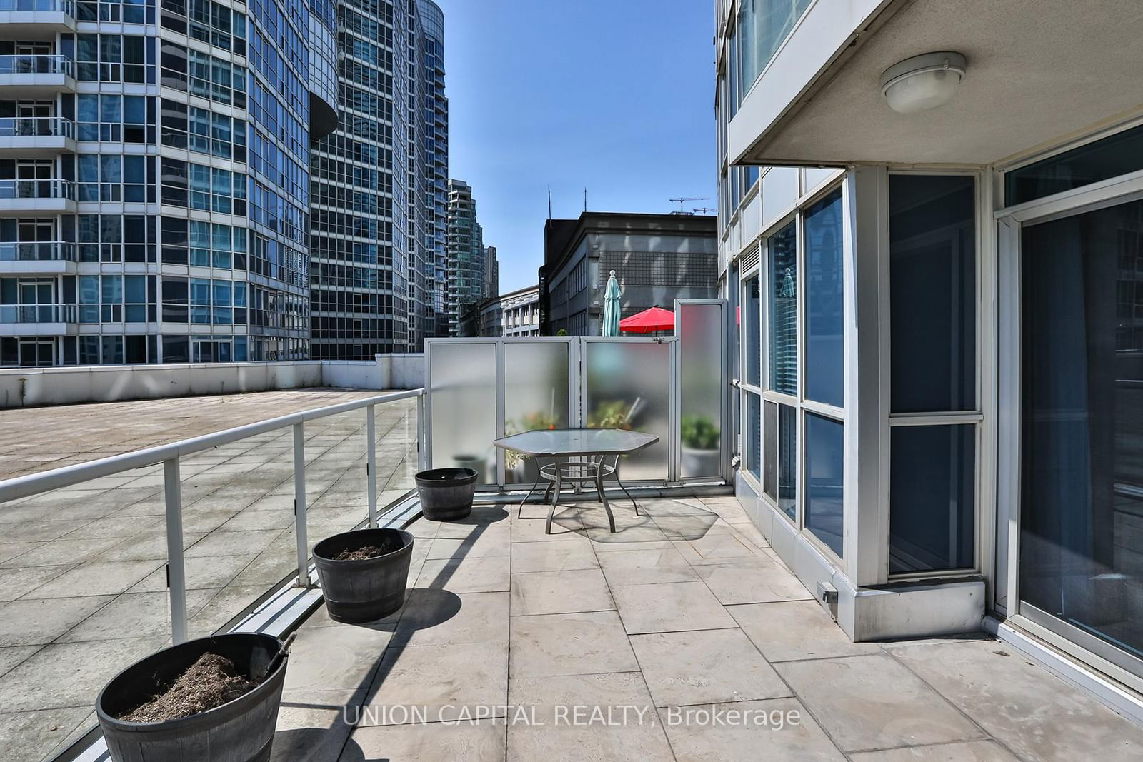 8 York St, unit 409 for rent - image #21