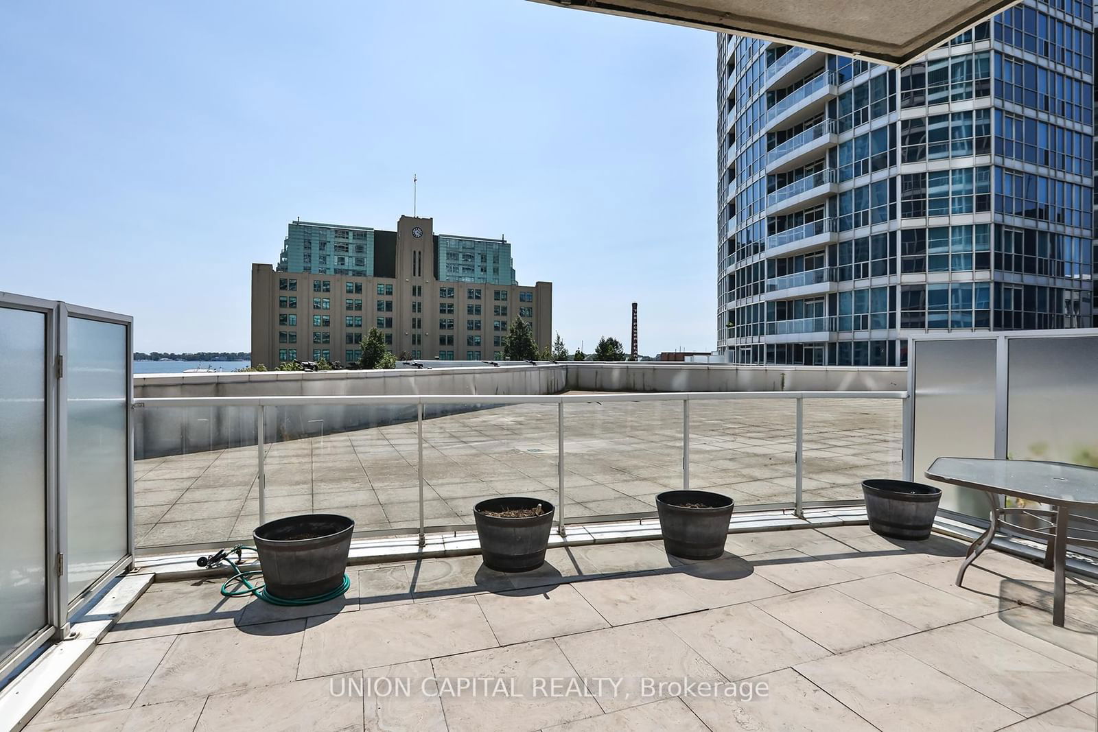 8 York St, unit 409 for rent - image #23