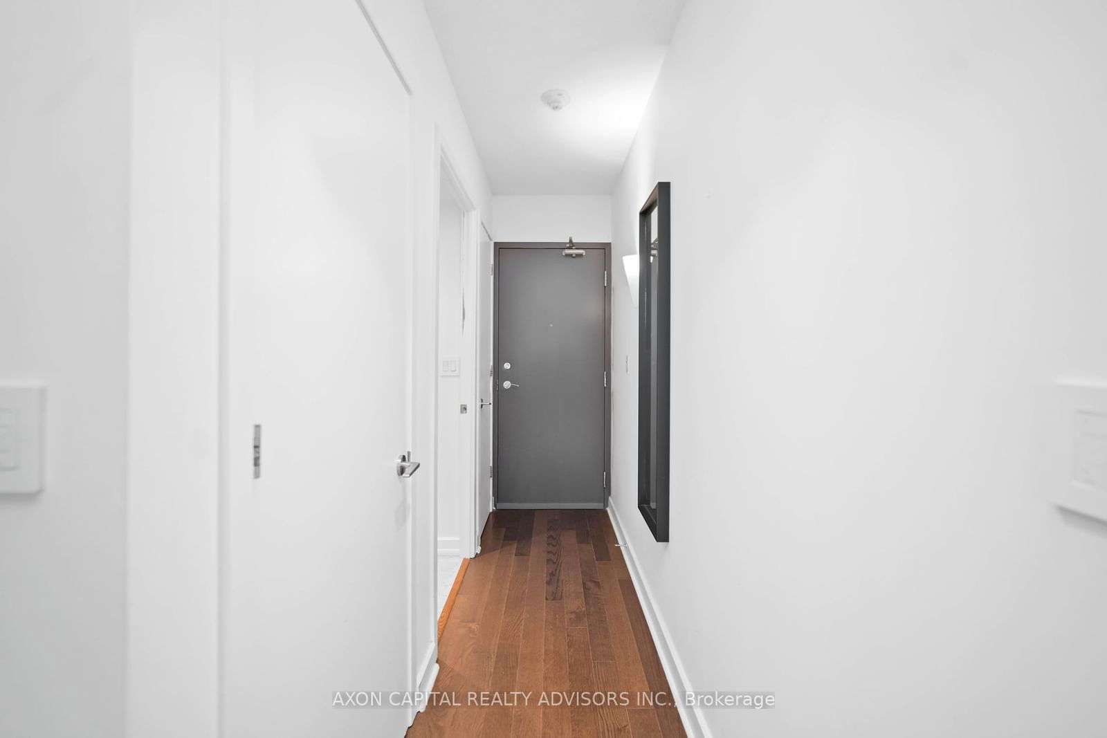 350 Wellington St W, unit 305 for rent - image #3