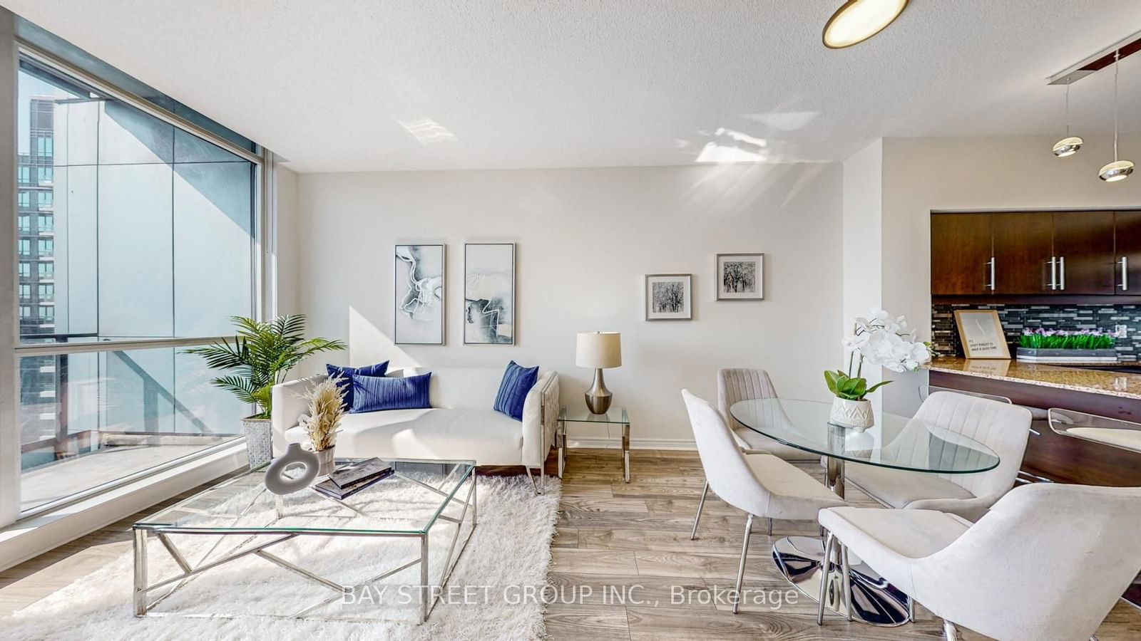 2885 Bayview Ave, unit 721 for sale - image #3