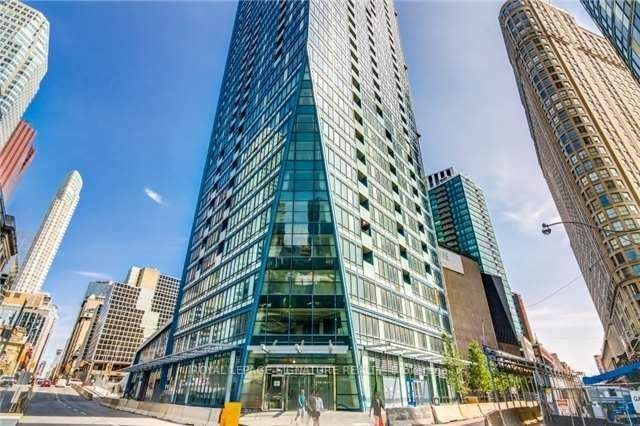 8 The Esplanade Ave, unit 3202 for rent