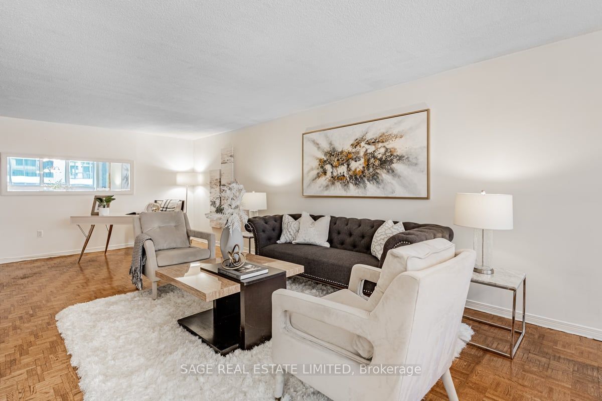 360 Bloor St E, unit 1007 for sale - image #10