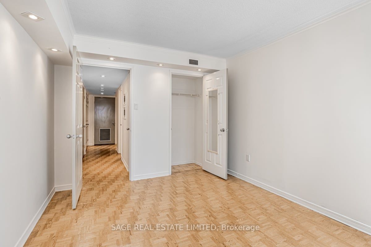 360 Bloor St E, unit 1007 for sale - image #25