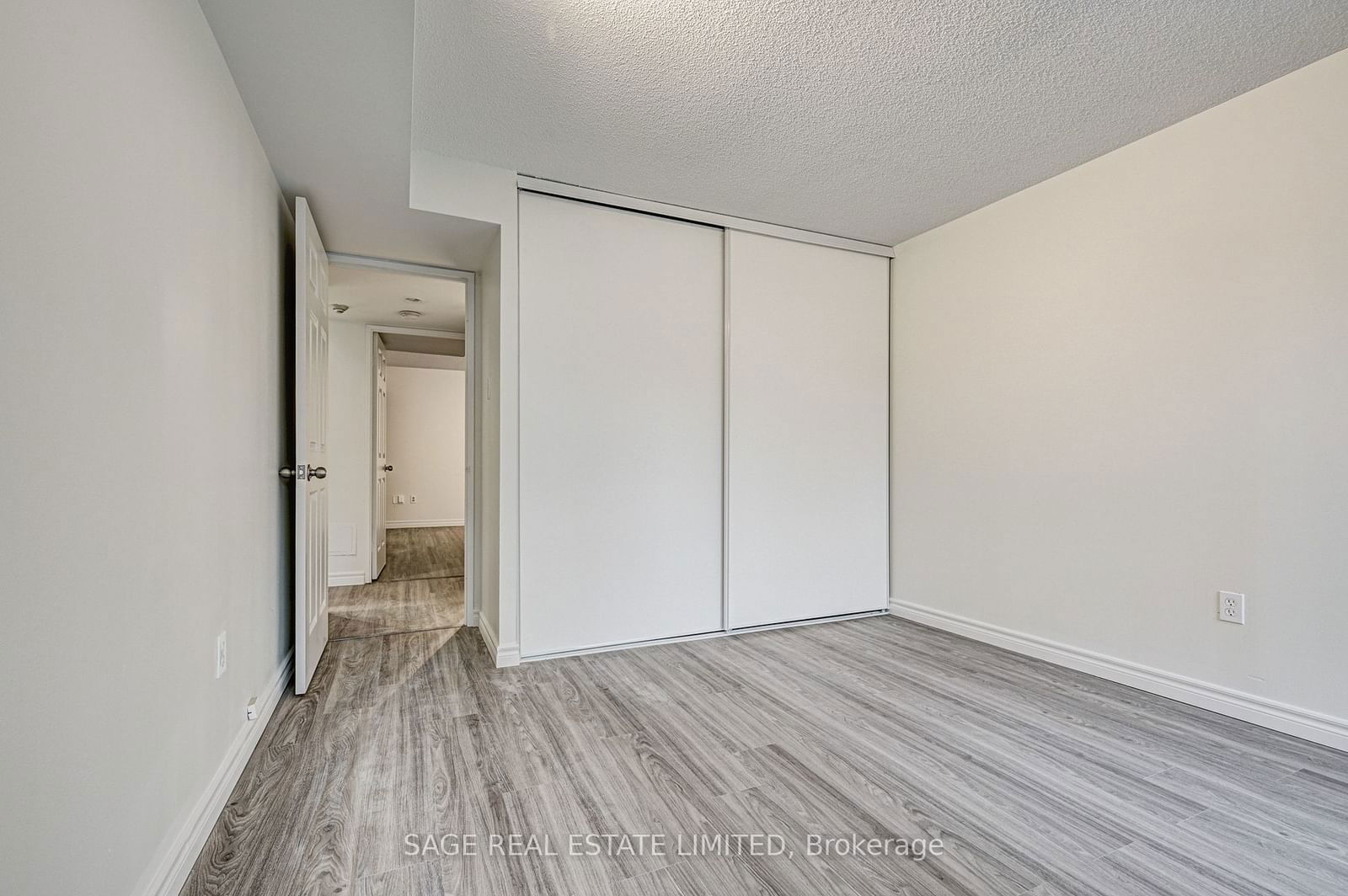 705 King St W, unit 204 for rent - image #22