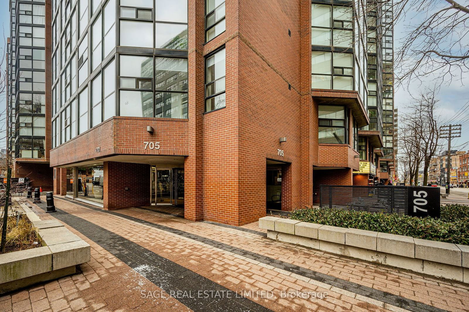 705 King St W, unit 204 for rent - image #3