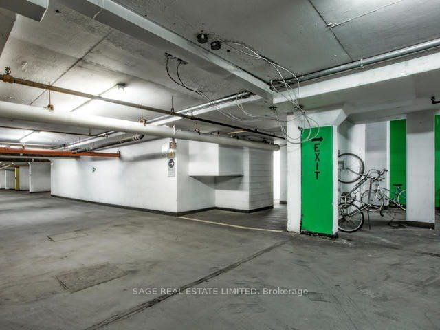 705 King St W, unit 204 for rent