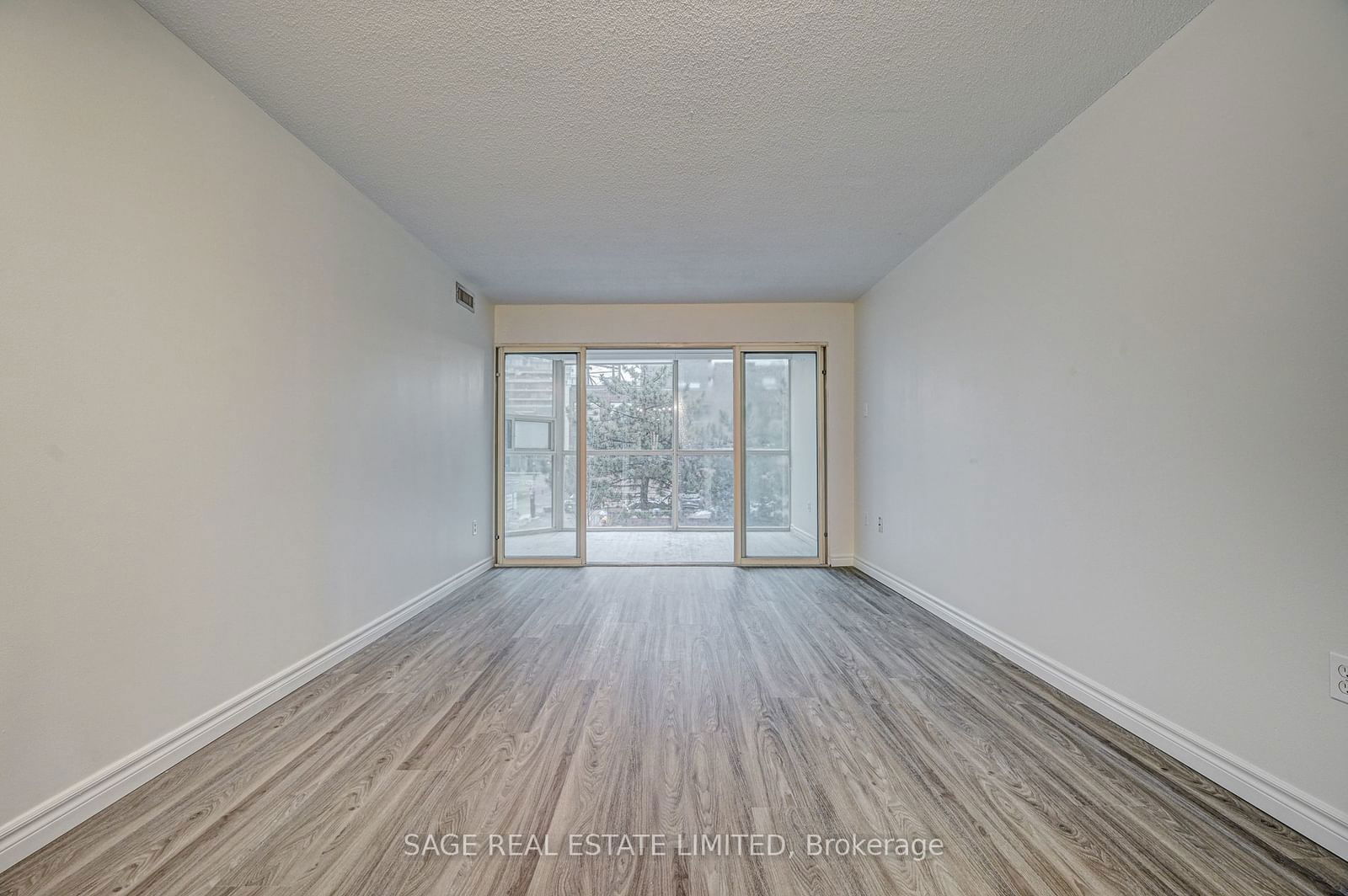 705 King St W, unit 204 for rent