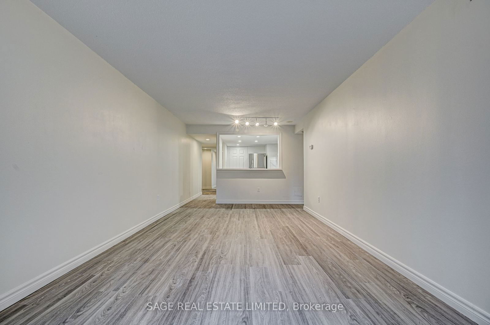 705 King St W, unit 204 for rent