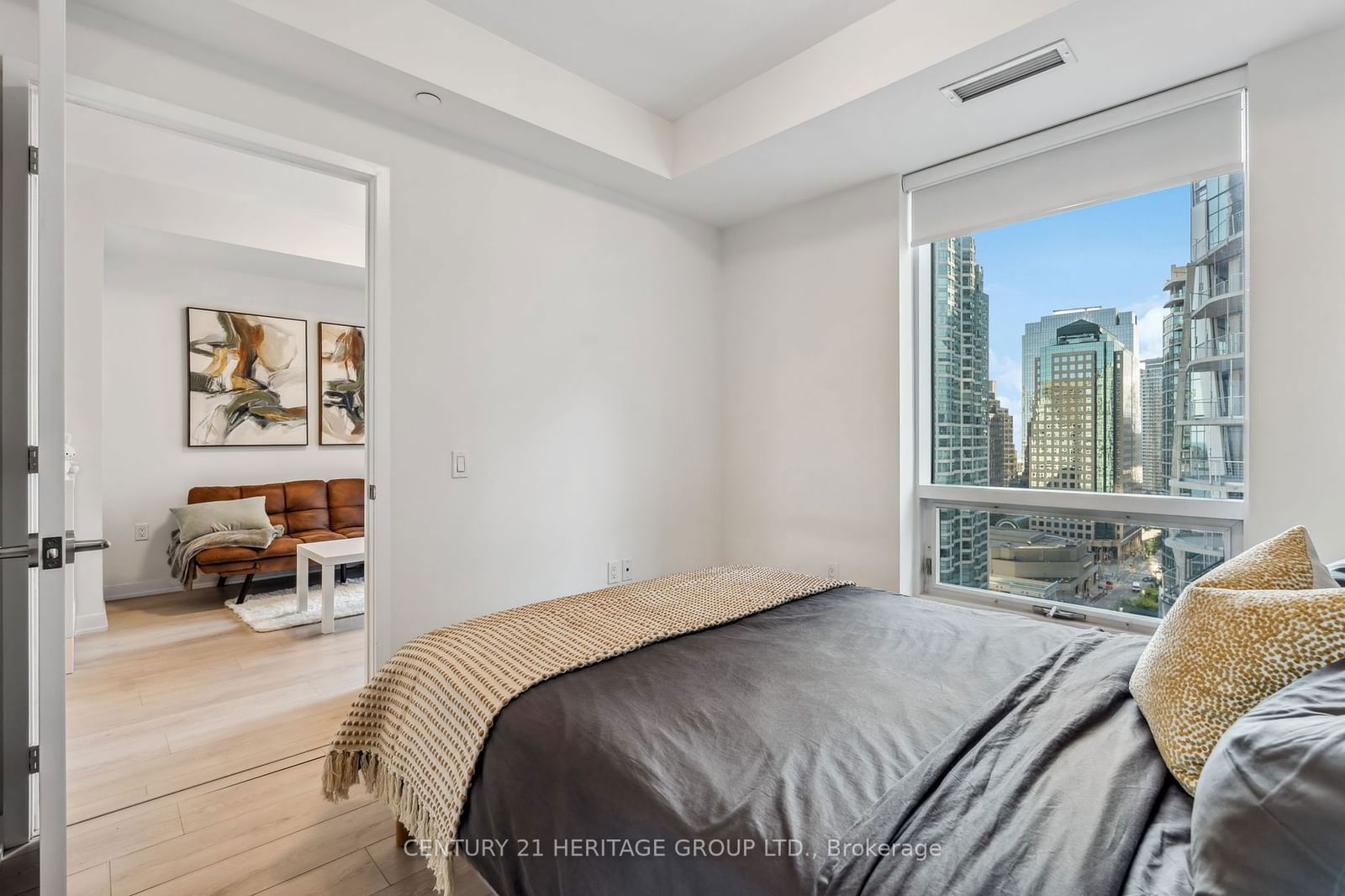 28 Freeland St, unit 1603 for sale - image #8