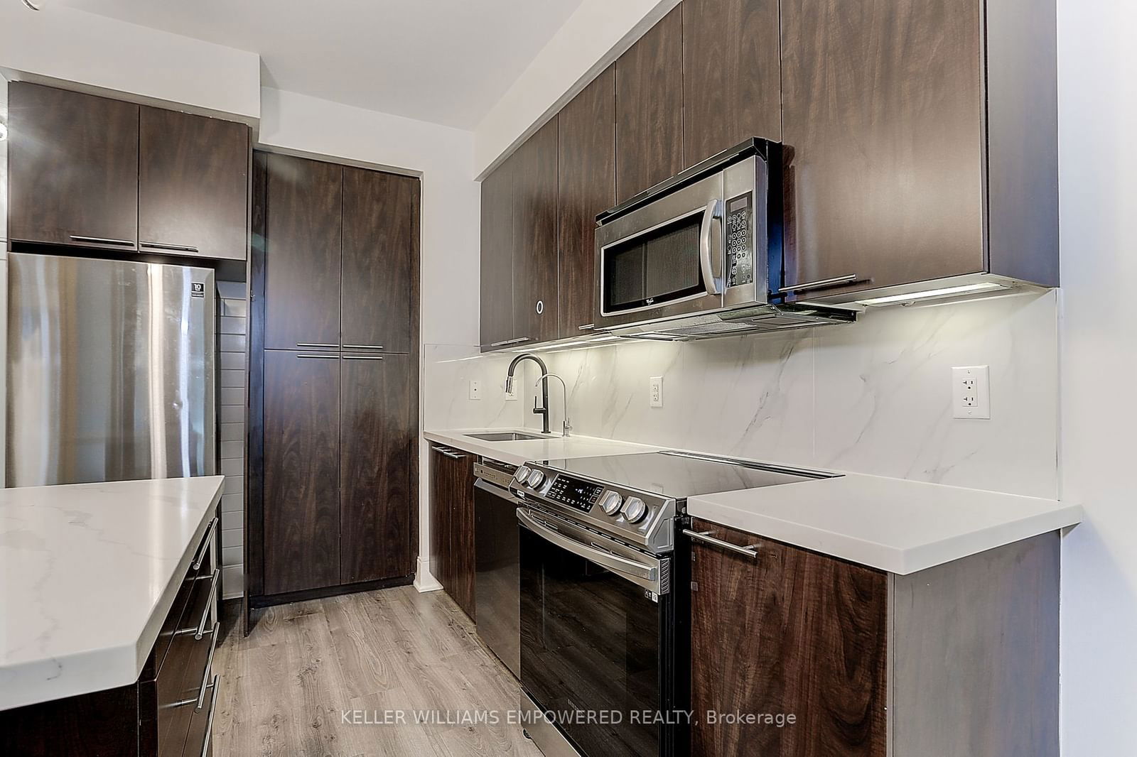 25 Broadway Ave, unit 1105 for sale - image #17