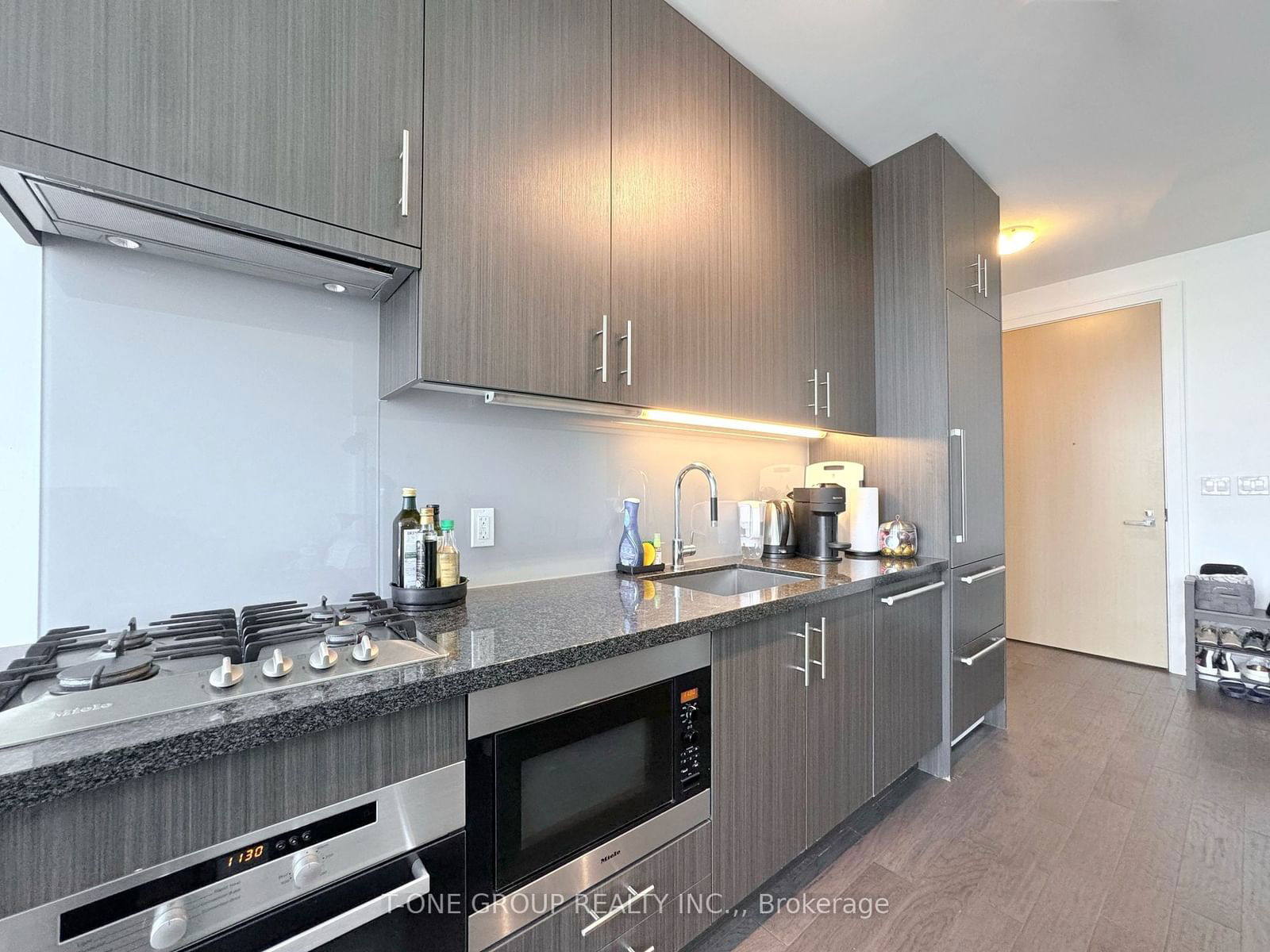 39 Queens Quay E, unit 1122 for rent - image #12