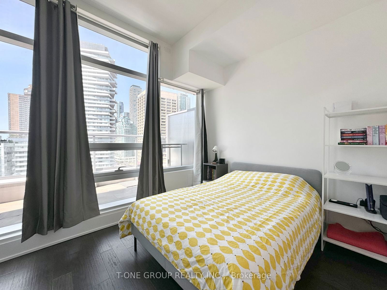 39 Queens Quay E, unit 1122 for rent - image #25