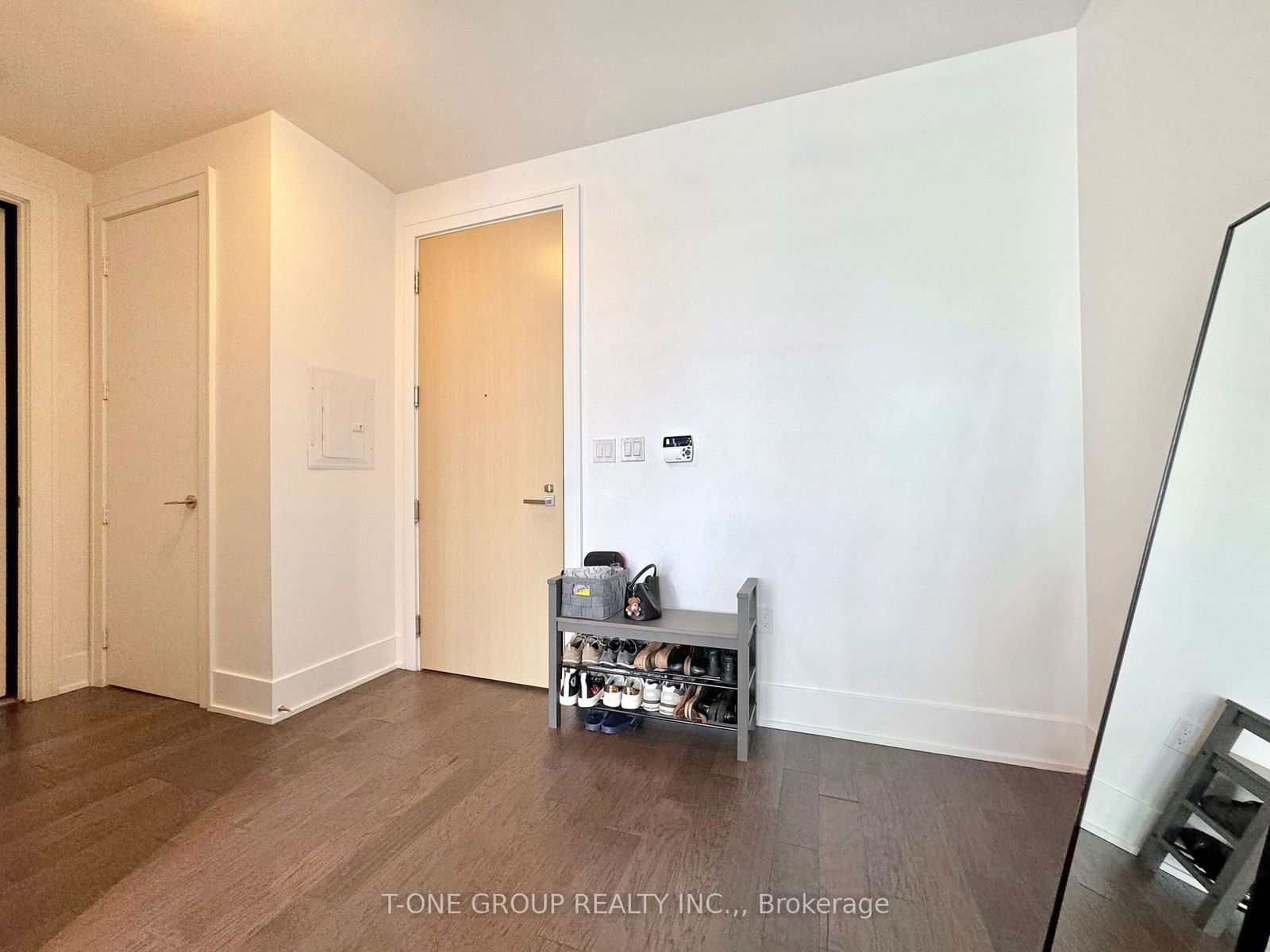 39 Queens Quay E, unit 1122 for rent - image #3