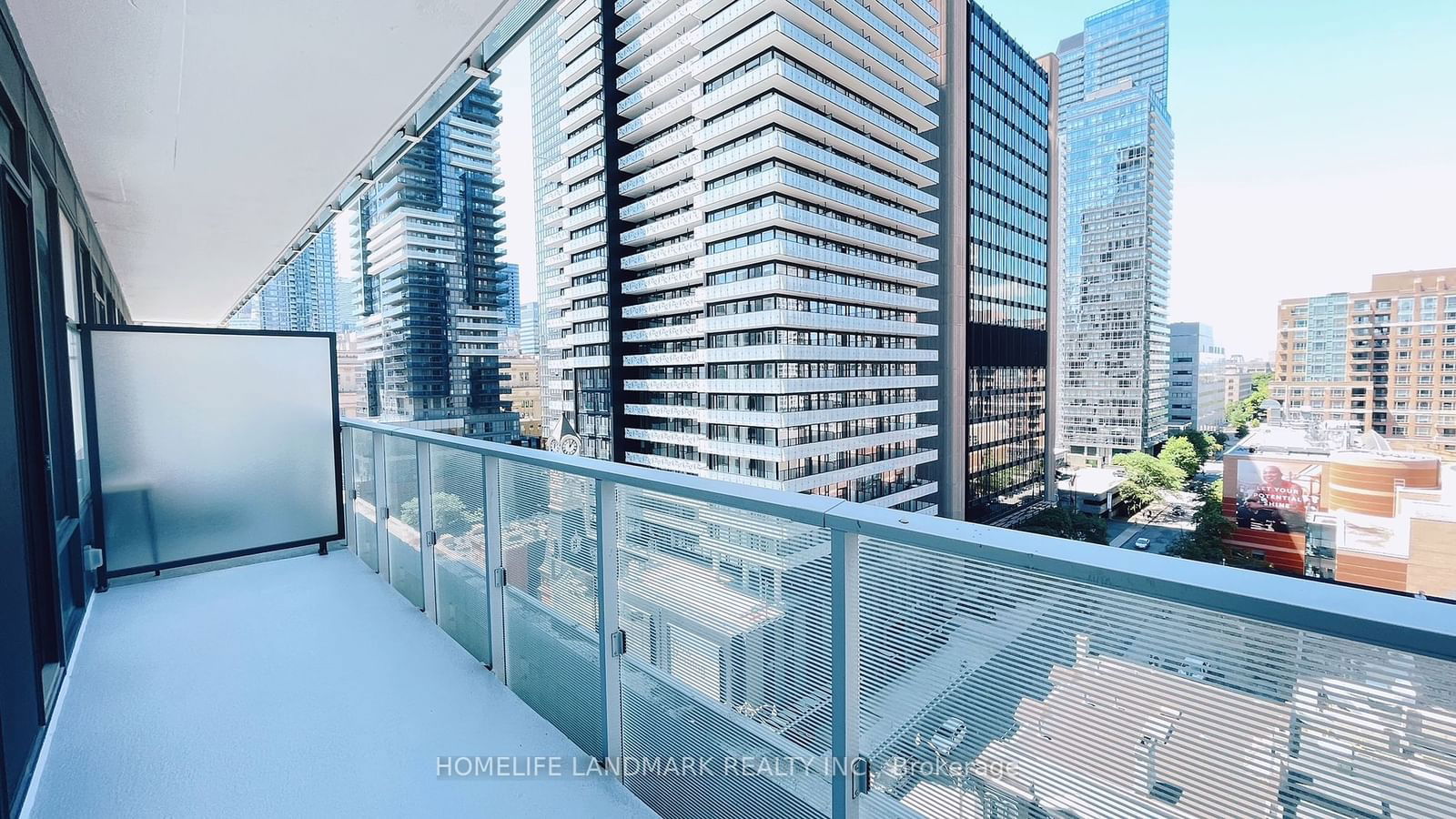 501 Yonge St, unit 801 for sale - image #3