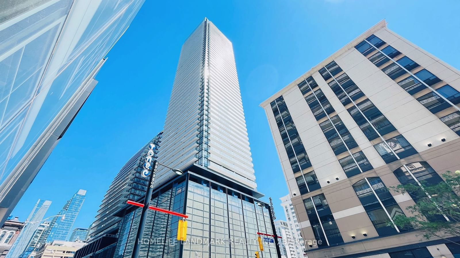 501 Yonge St, unit 801 for sale - image #4