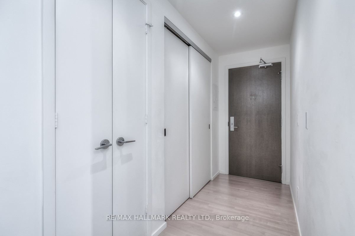 101 Charles St E, unit 2604 for rent - image #4