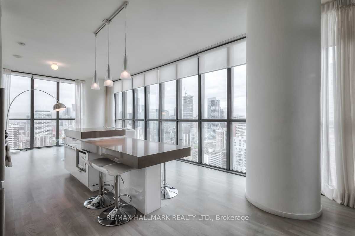 101 Charles St E, unit 2604 for rent - image #6