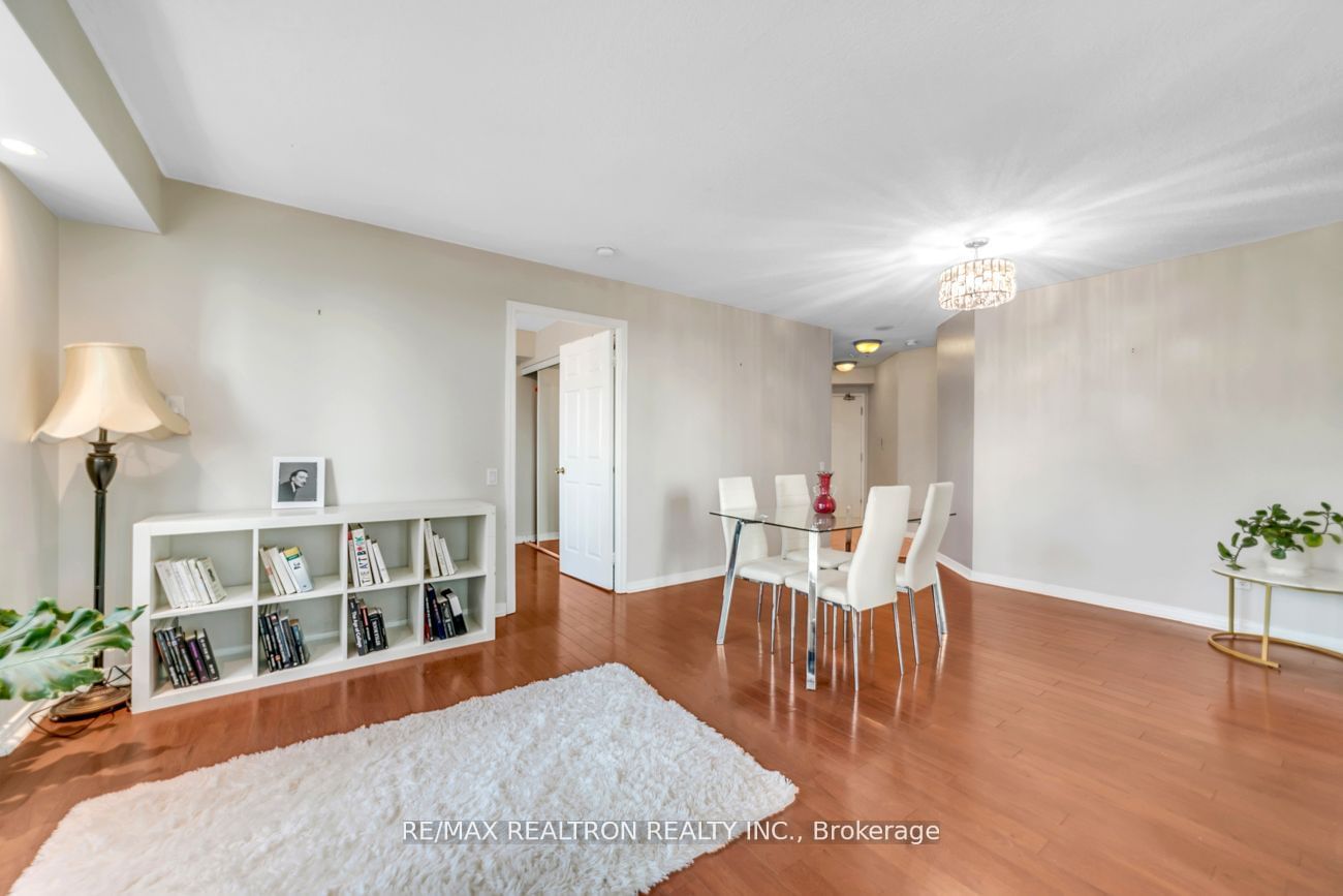 33 Empress Ave, unit 611 for sale