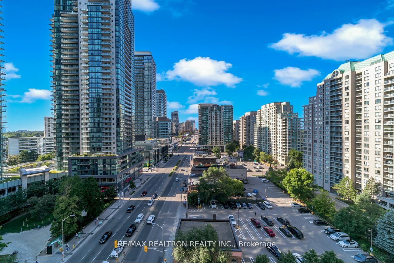 33 Empress Ave, unit 611 for sale