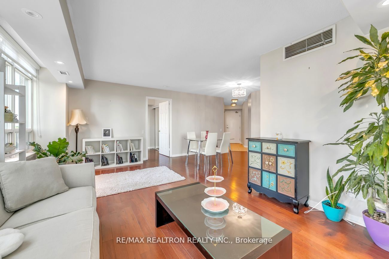 33 Empress Ave, unit 611 for sale - image #30