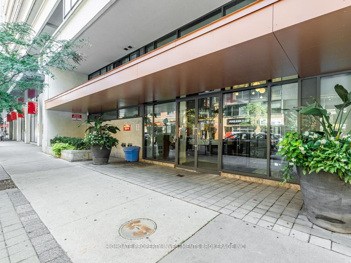 111 Elizabeth St, unit 1531 for rent - image #1