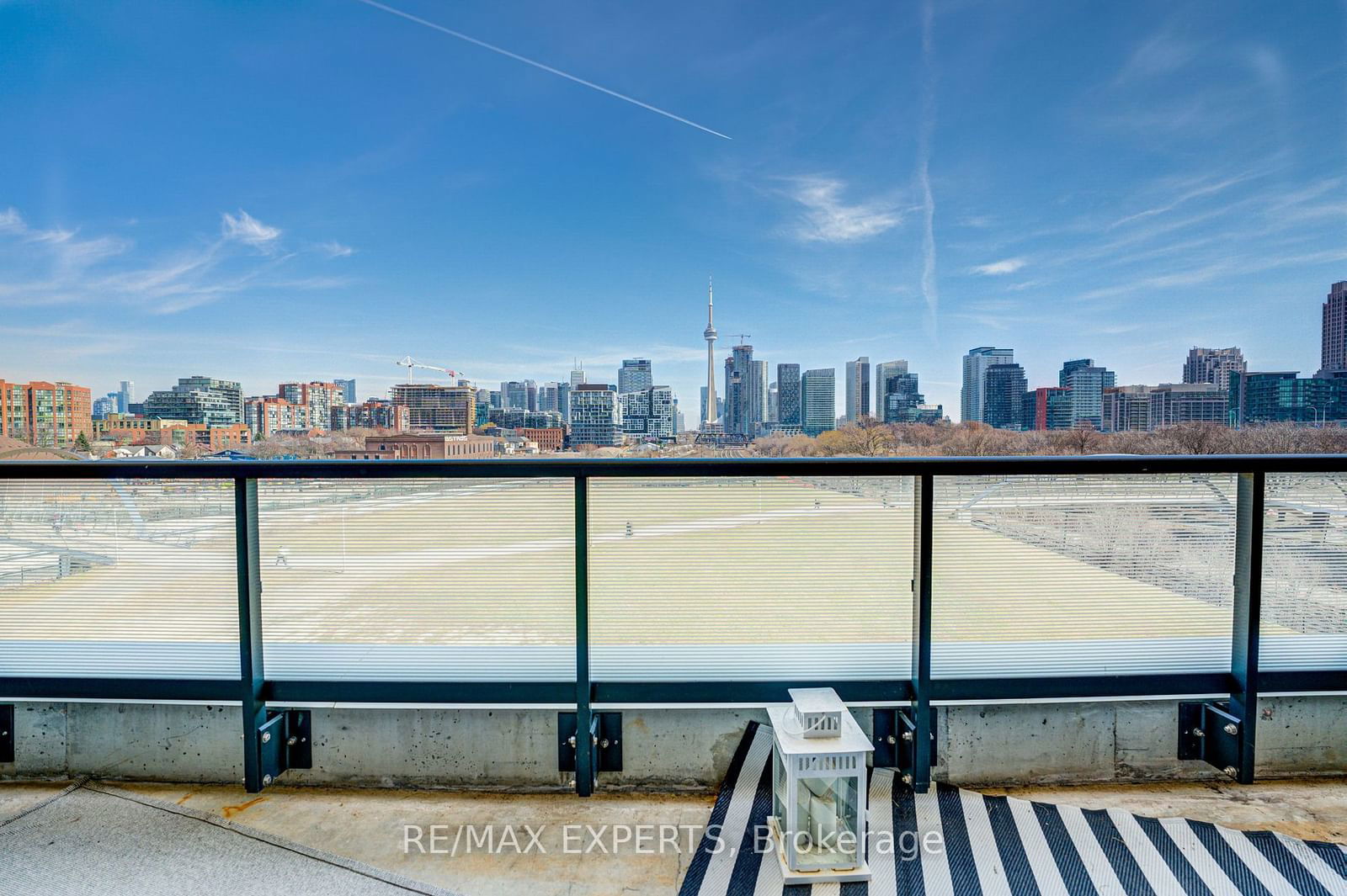 30 Ordnance St, unit 402 for rent - image #32