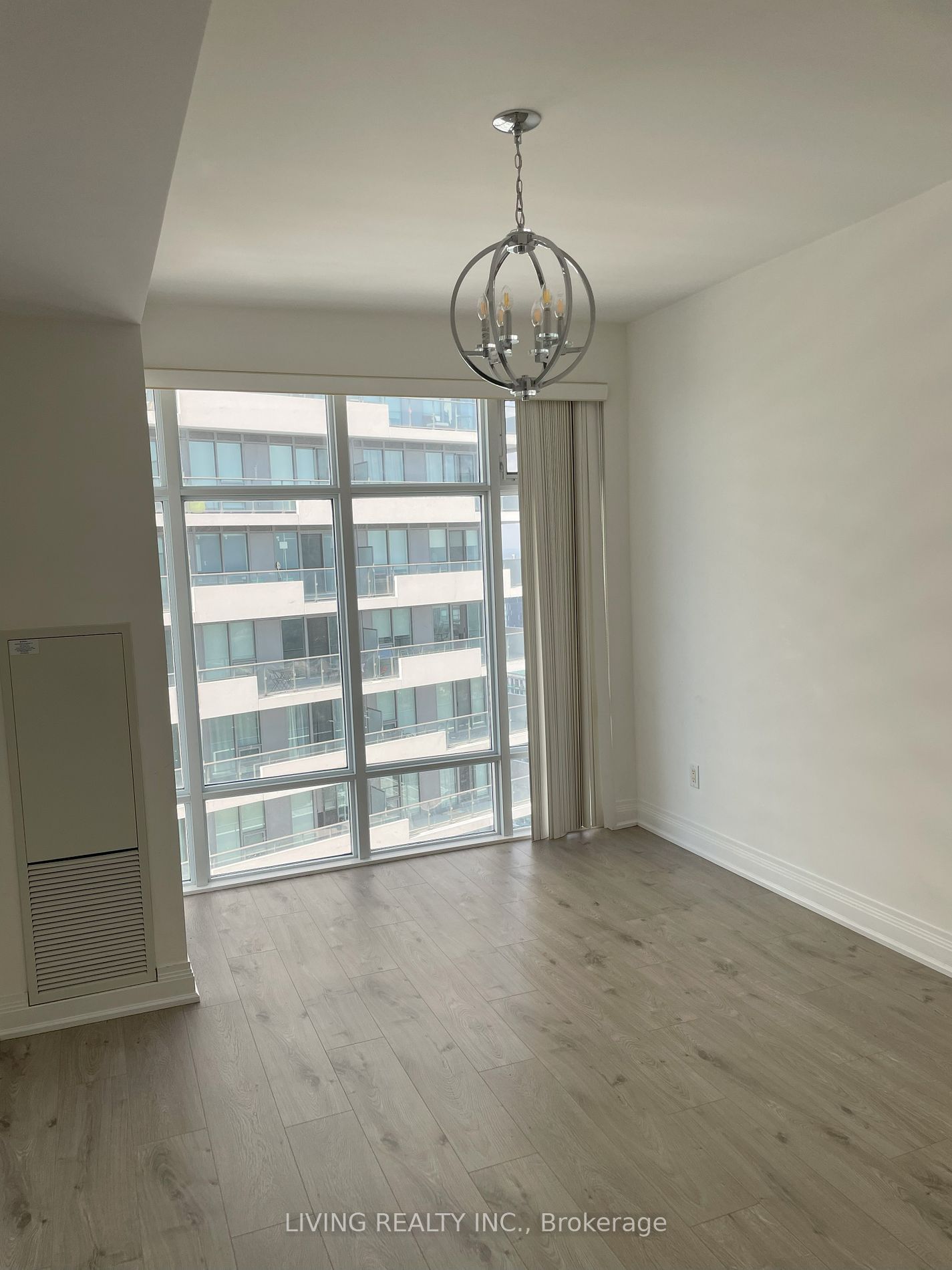 2191 Yonge St, unit 5105 for sale - image #9