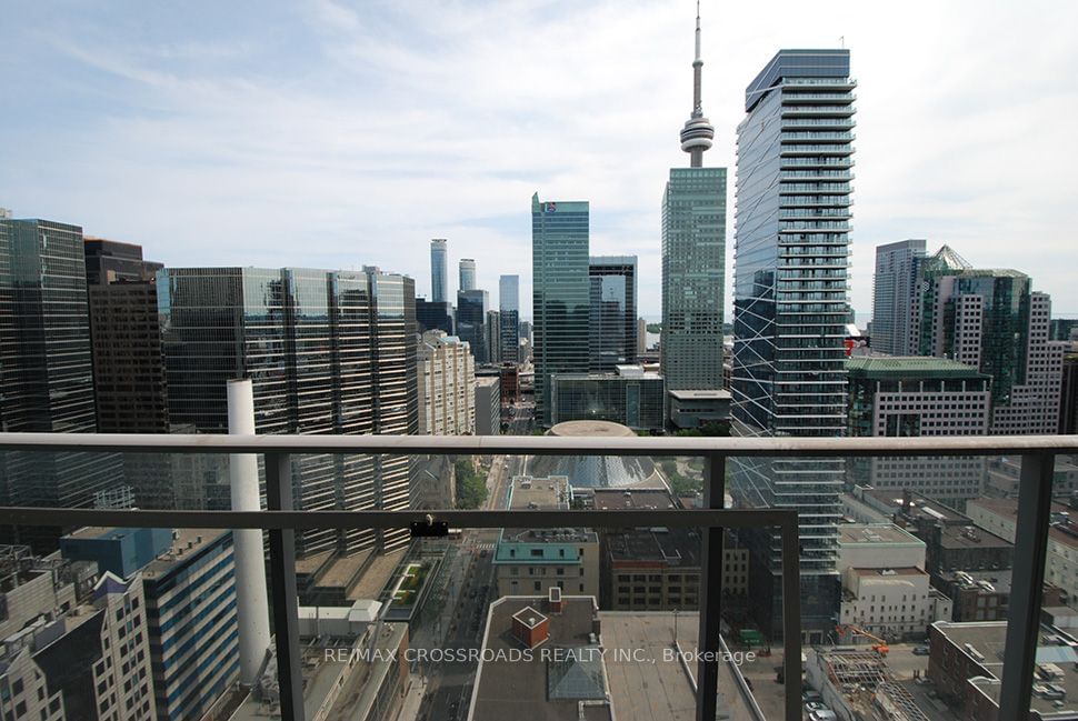 126 Simcoe St, unit 3009 for rent - image #8