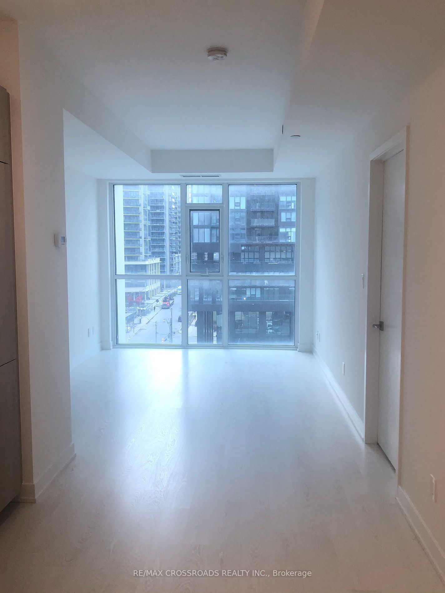 50 Ordnance St, unit 604 for sale - image #8