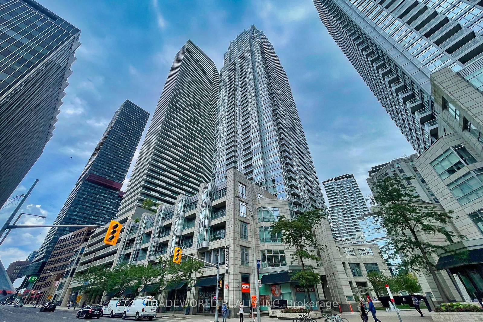 2181 Yonge St, unit 1703 for sale