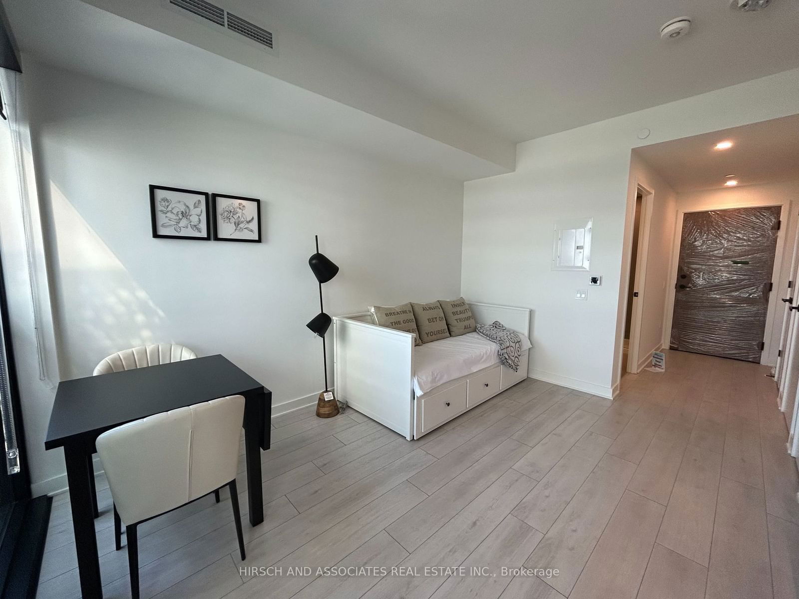 55 Charles St E, unit 3511 for rent - image #3