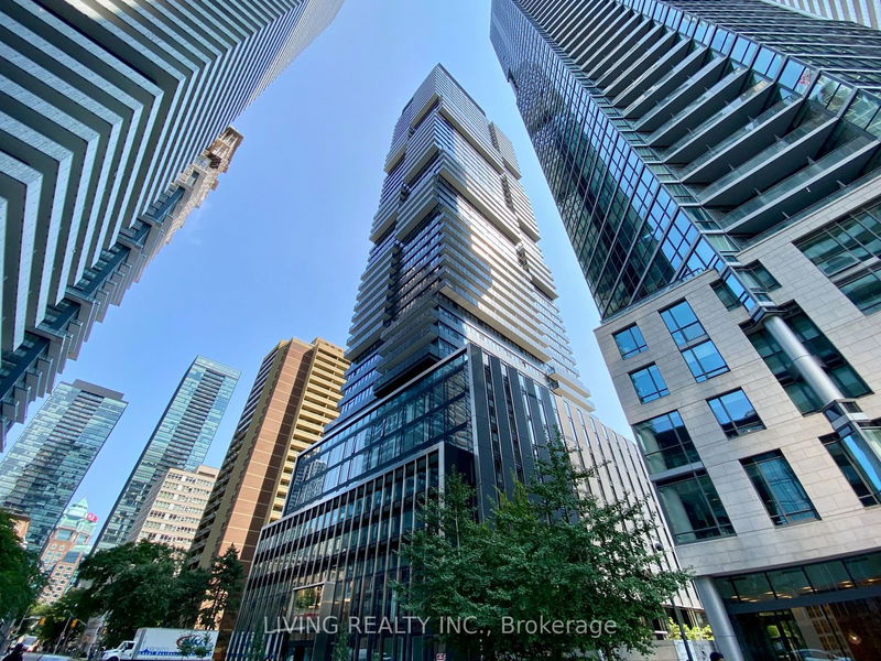 55 Charles St E, unit 4010 for rent