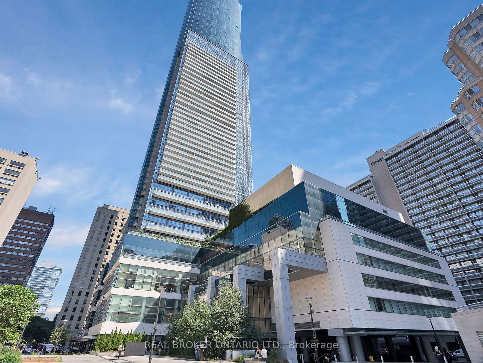 386 Yonge St, unit 912 for rent - image #27