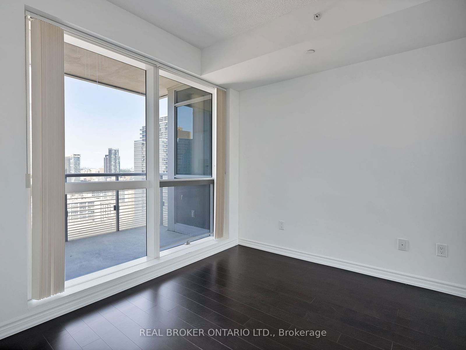 386 Yonge St, unit 3001 for rent