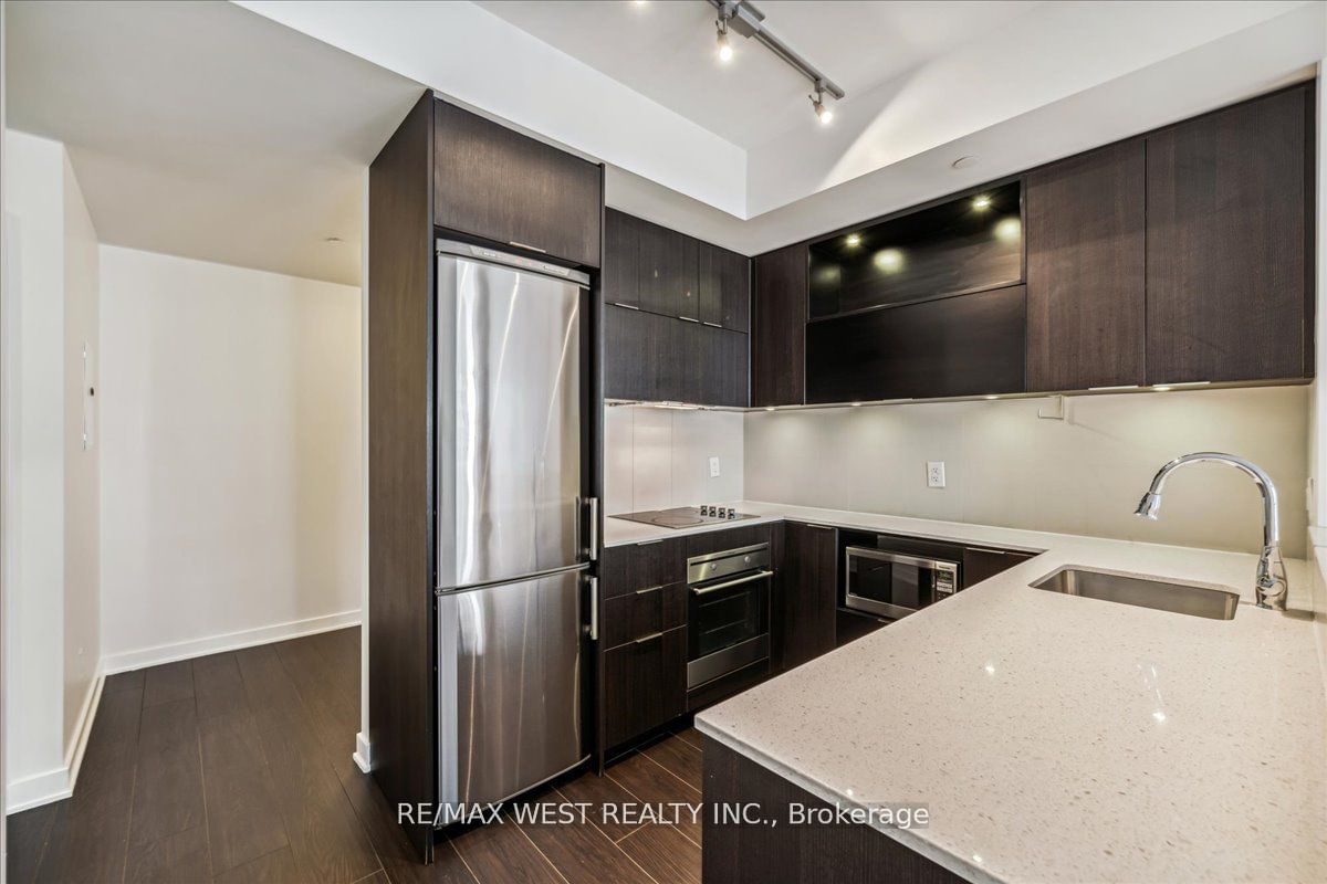 170 Sumach St, unit 1101 for sale - image #3