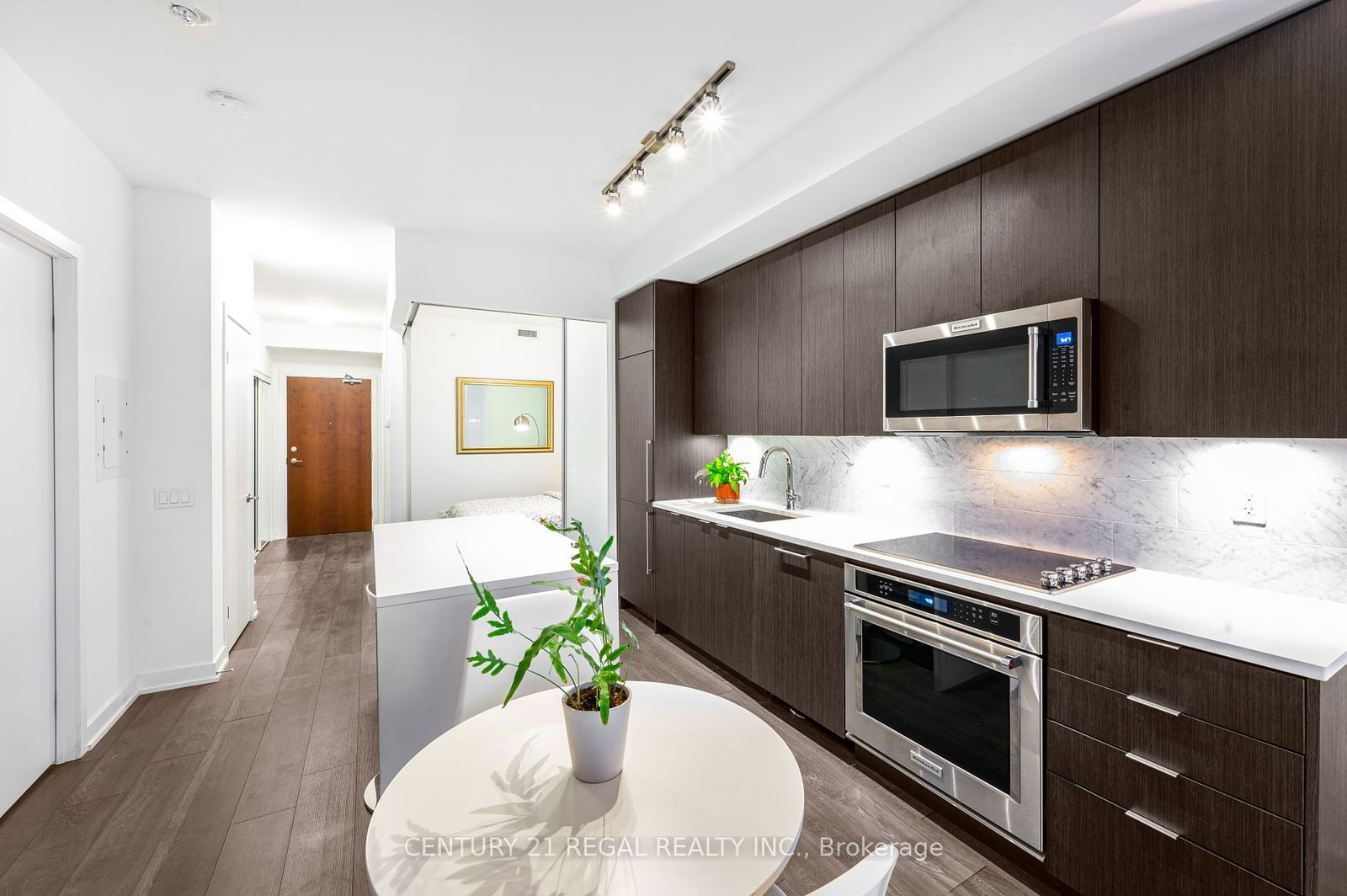 38 Iannuzzi St, unit 2105 for rent - image #6