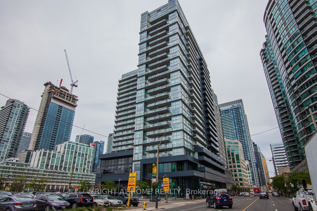 352 Front St W, unit 1919 for rent