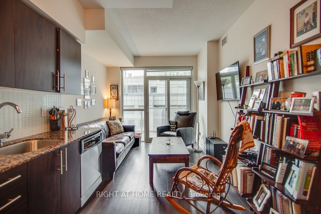 352 Front St W, unit 1919 for rent - image #8